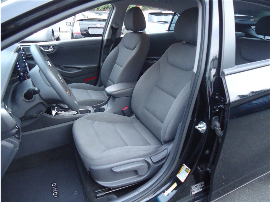 Used 2020 Hyundai Ioniq Blue FWD image 12