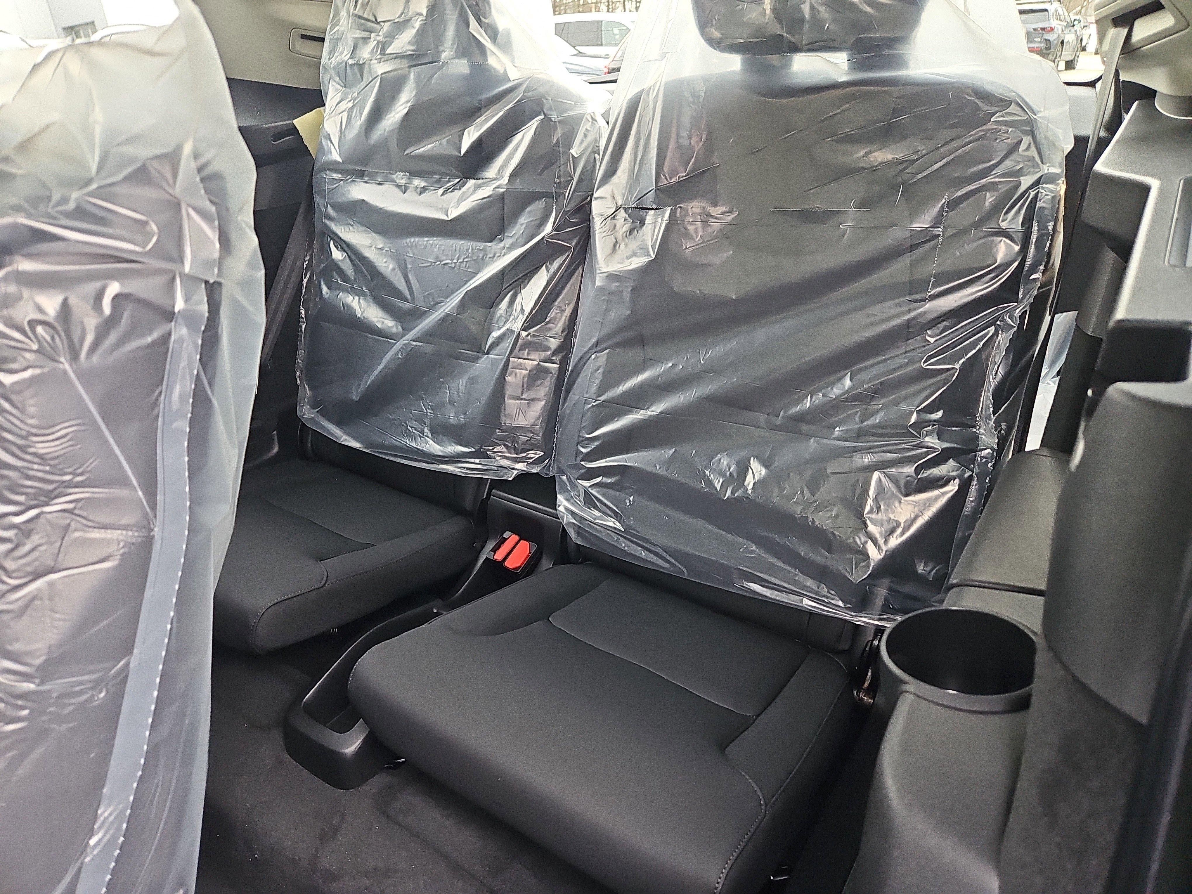 New 2026 Volvo XC90 B5 Core w/ Protection Package Premier image 22