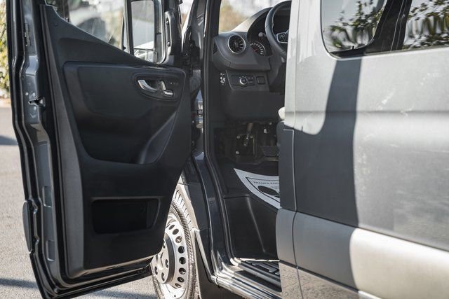 Used 2024 Mercedes-Benz Sprinter 3500 image 36