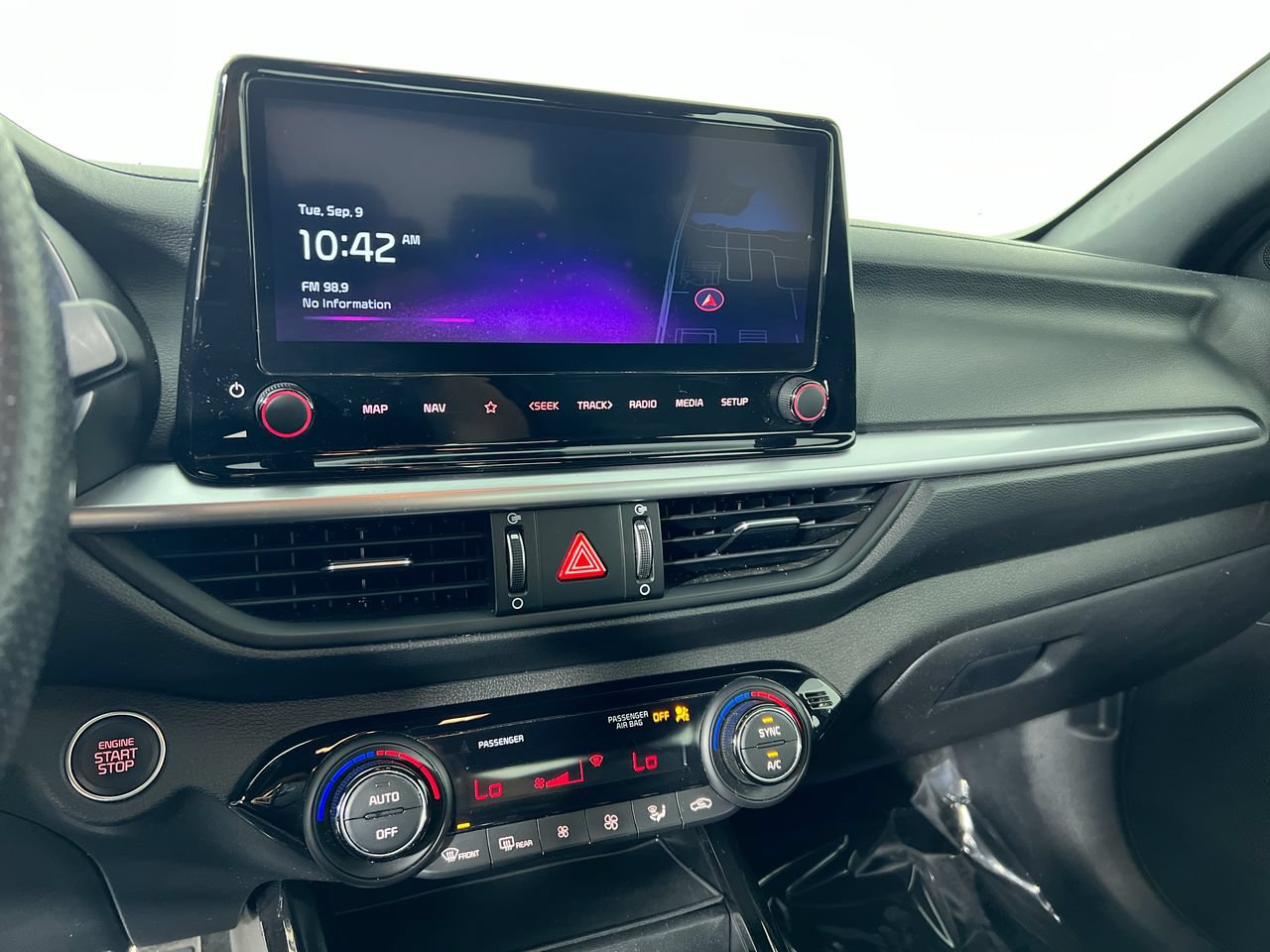 Certified 2024 Kia Forte GT-Line FWD image 28