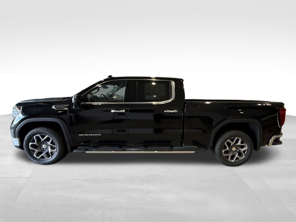 New 2026 GMC Sierra 1500 SLT w/ SLT Premium Plus Package AWD/4WD image 4