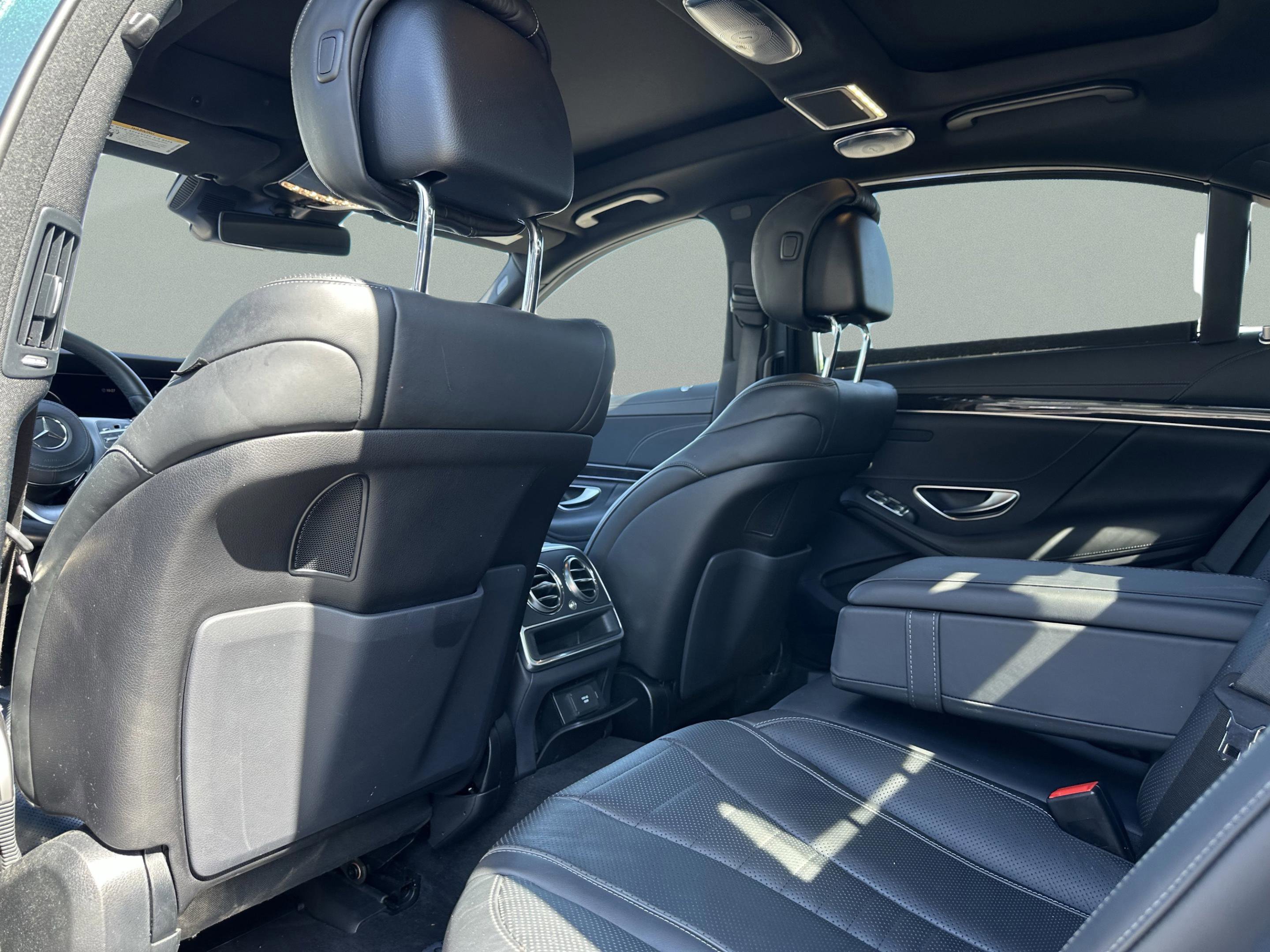 Used 2020 Mercedes-Benz S 560 4MATIC Sedan image 20