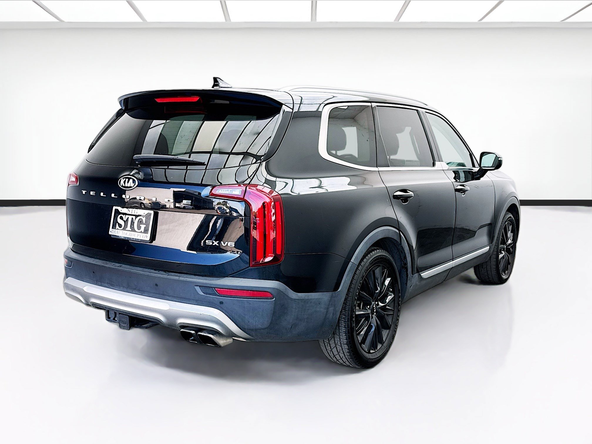 Used 2021 Kia Telluride SX w/ Towing Package FWD image 4