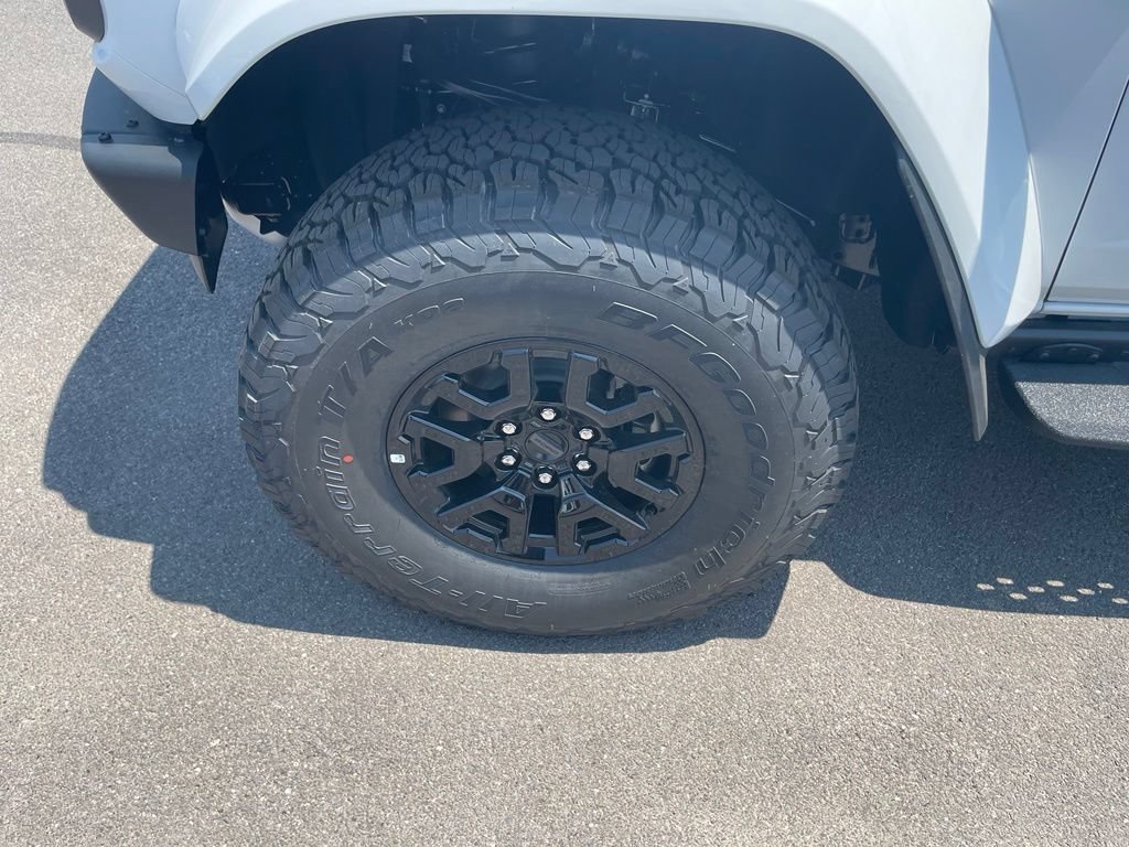 New 2026 Ford Bronco Raptor w/ Interior Carbon Fiber Pack AWD/4WD image 9