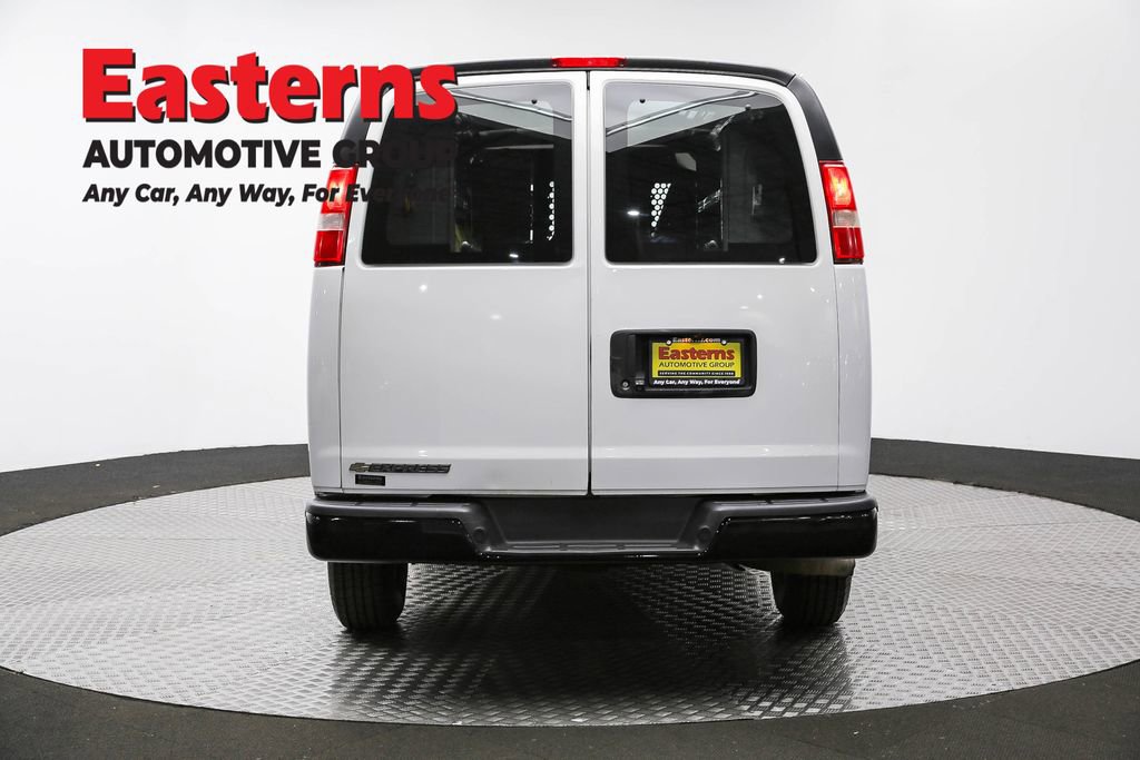 Used 2017 Chevrolet Express 2500 image 6