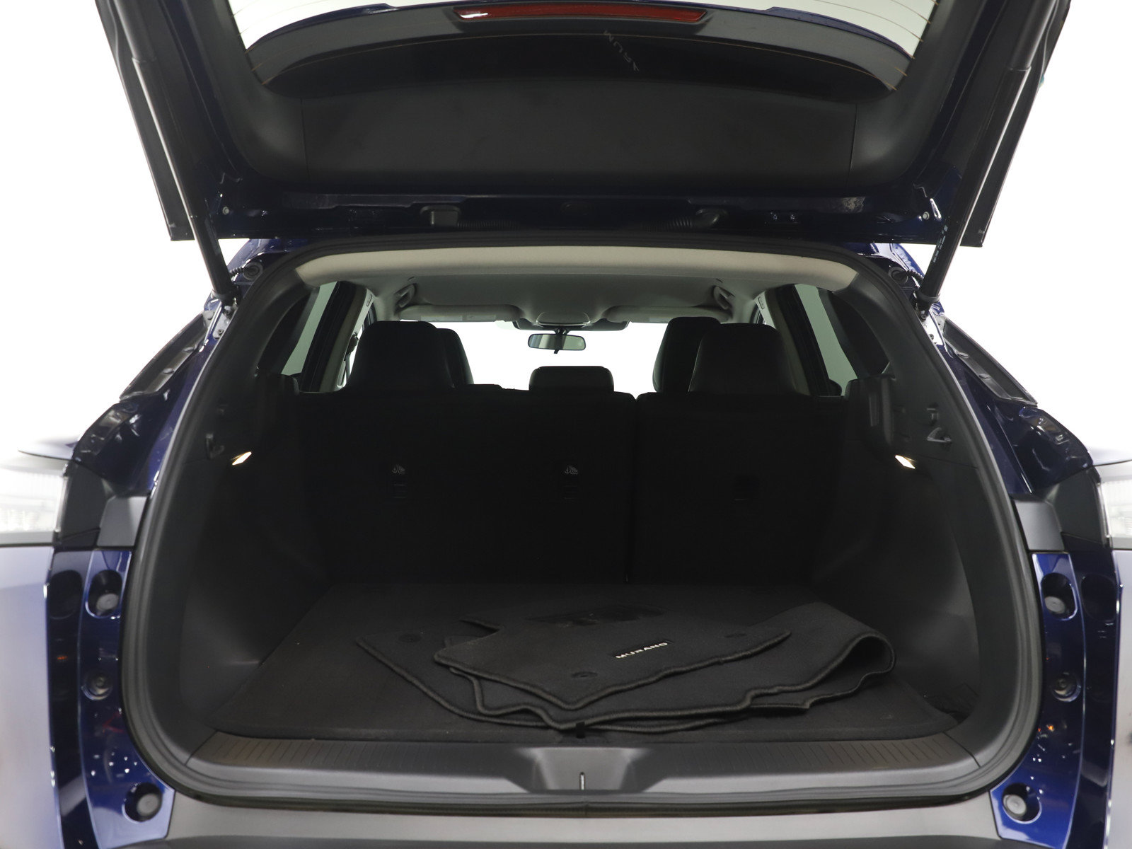 Used 2025 Nissan Murano SV AWD/4WD image 16