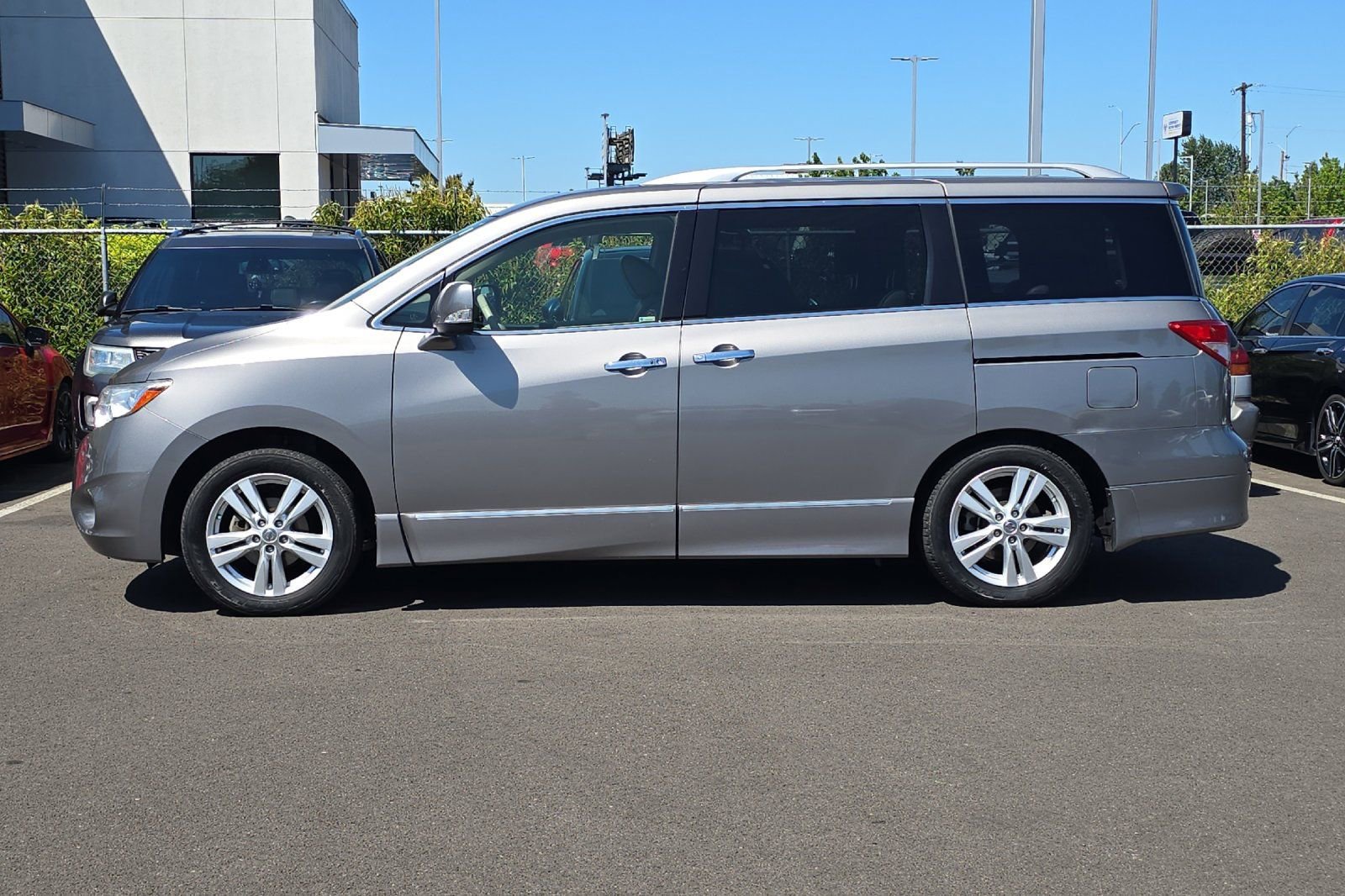 Used 2012 Nissan Quest SL FWD image 7