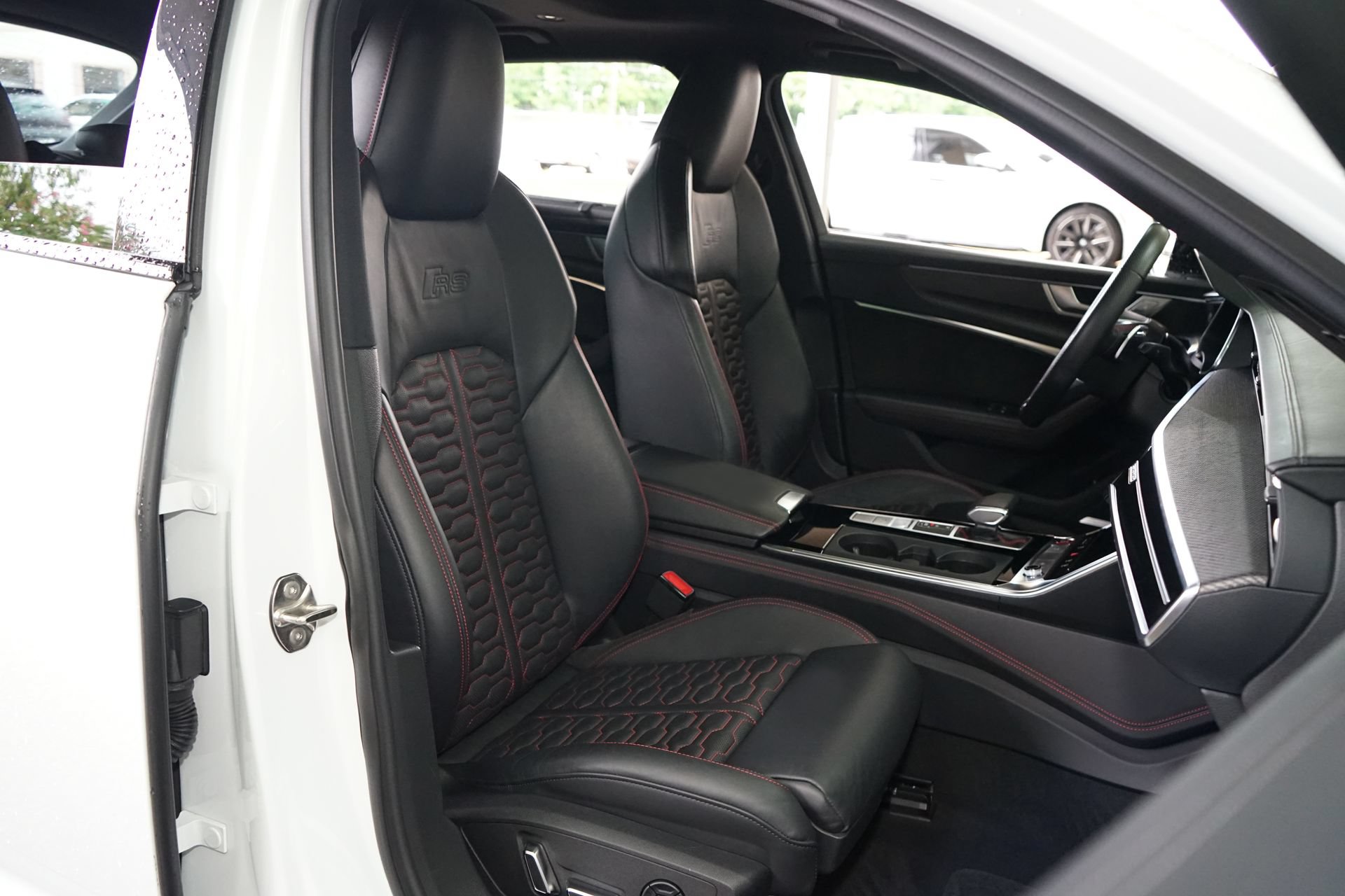 Used 2021 Audi RS 6 w/ Executive Package AWD/4WD image 10