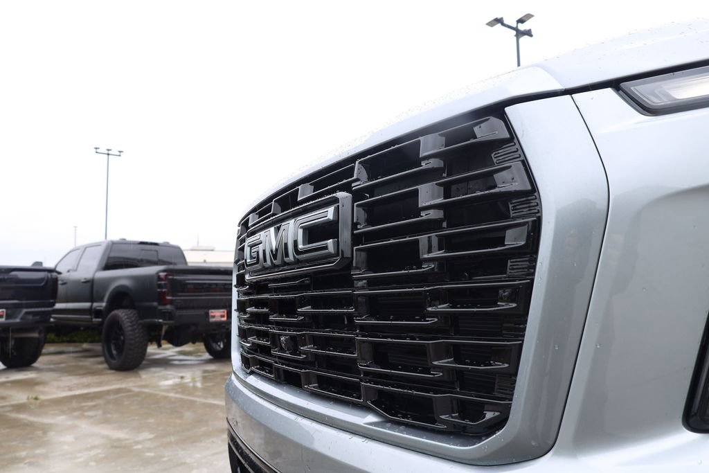 Used 2026 GMC Yukon Denali w/ Denali Reserve Package AWD/4WD image 24