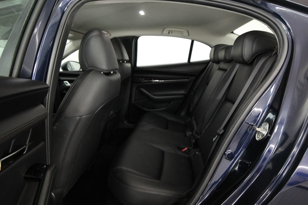 Used 2019 MAZDA MAZDA3 Sedan w/ Preferred Package FWD image 37