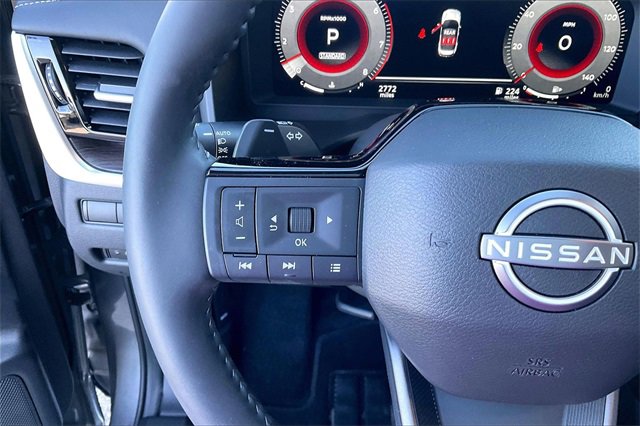 Certified 2025 Nissan Rogue Platinum w/ Platinum Premium Package image 16