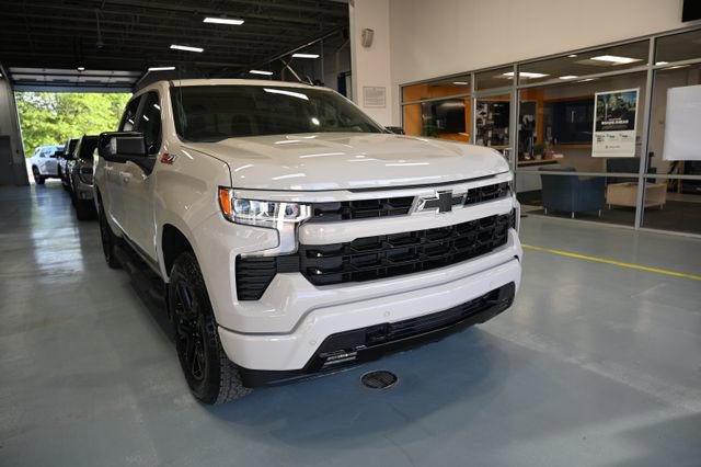 New 2026 Chevrolet Silverado 1500 RST w/ RST All Star Premium Package AWD/4WD image 3