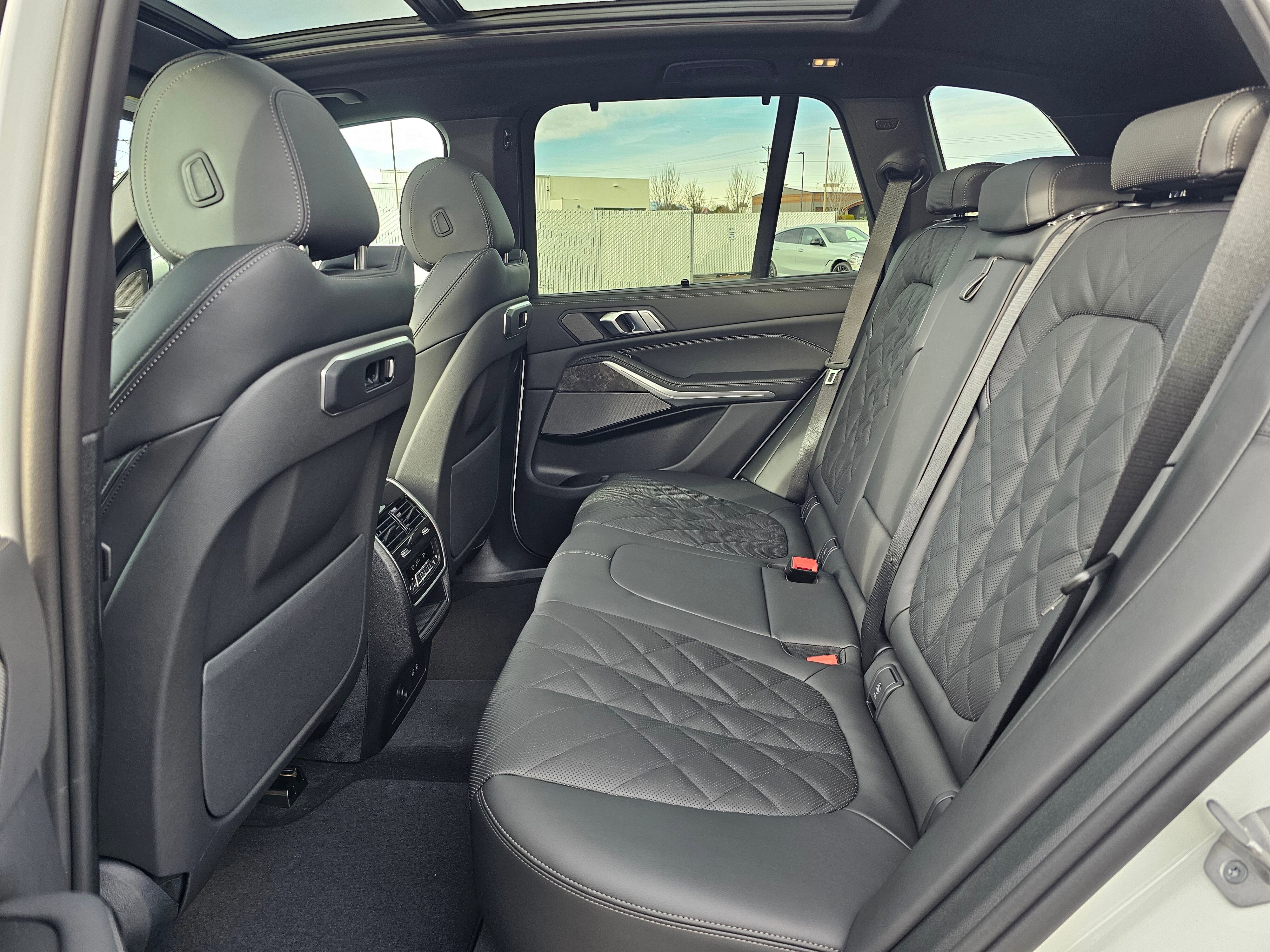 New 2026 BMW X5 xDrive40i image 12