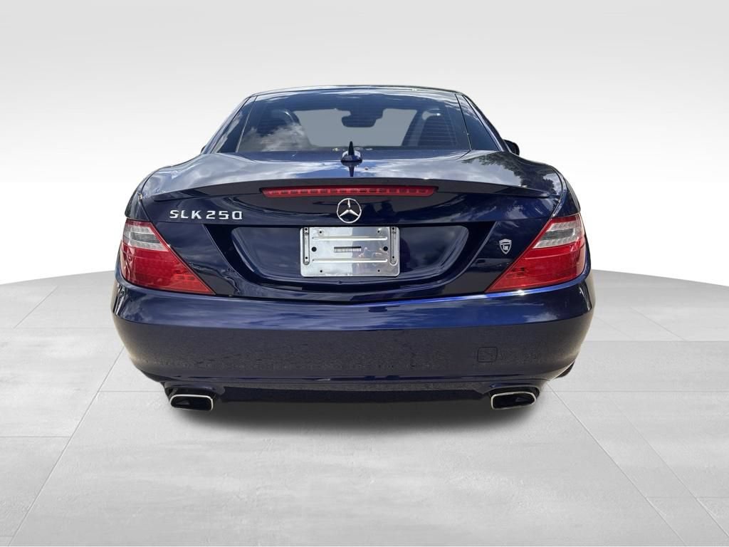 Used 2014 Mercedes-Benz SLK 250 image 6