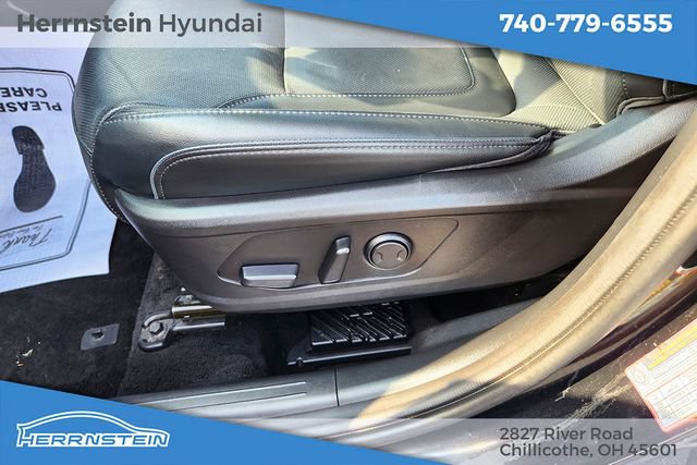 Used 2023 Hyundai Tucson Limited AWD/4WD image 12