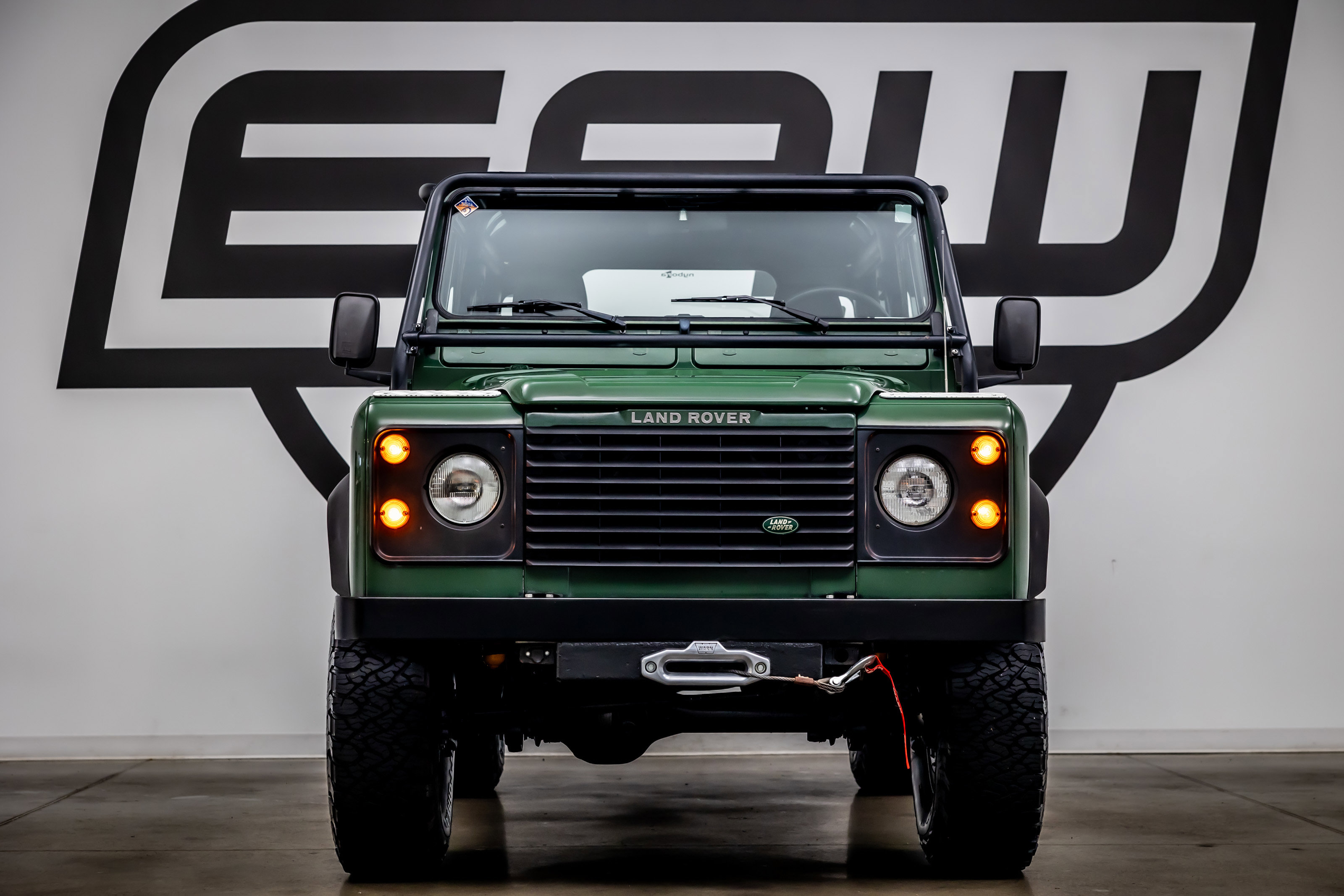 Used 1994 Land Rover Defender 90 AWD/4WD image 3