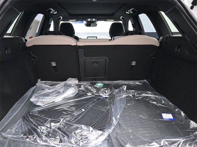 New 2026 Volvo XC60 B5 Plus w/ Protection Package Premier image 31