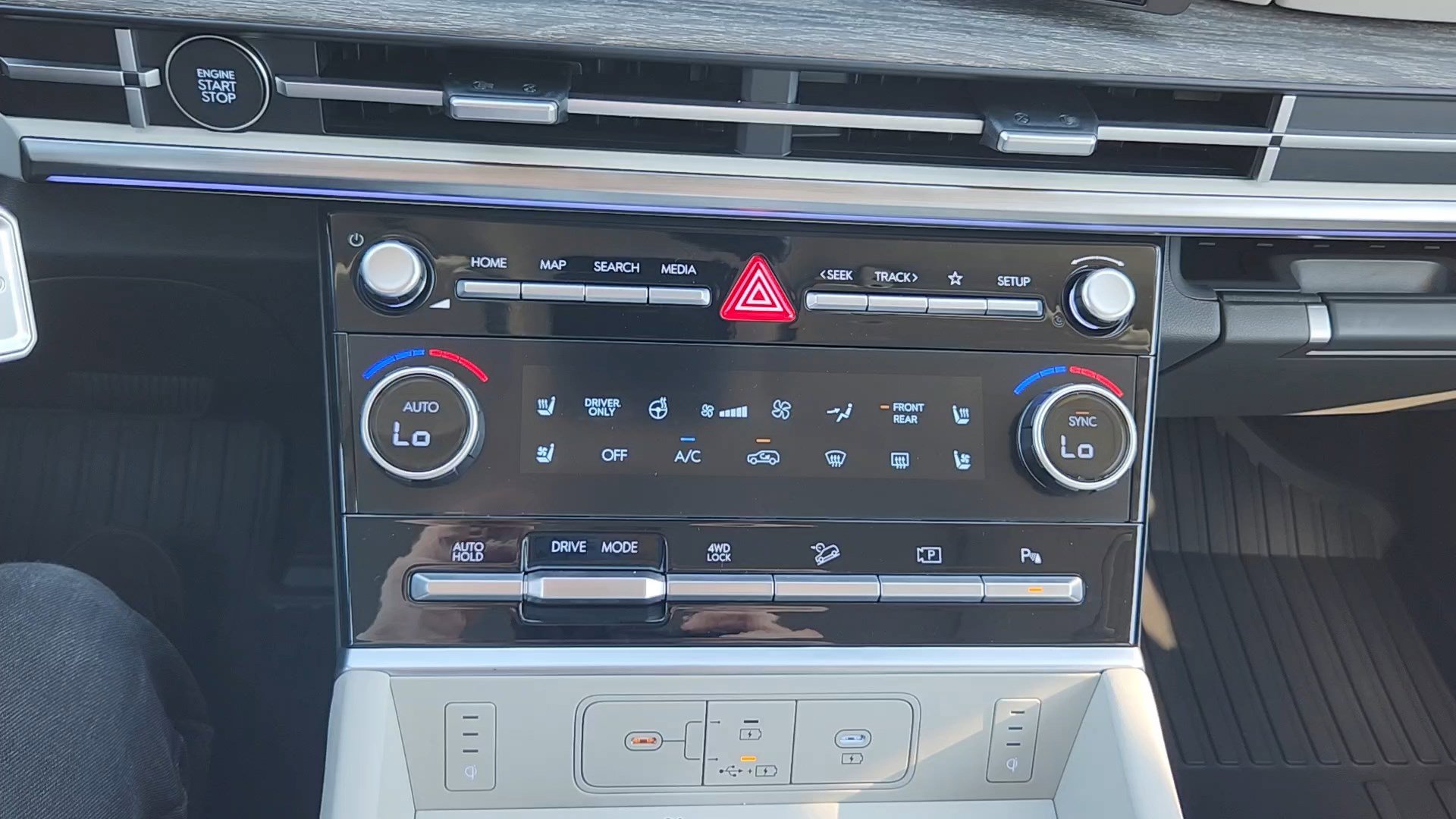 New 2026 Hyundai Santa Fe Calligraphy AWD/4WD image 16