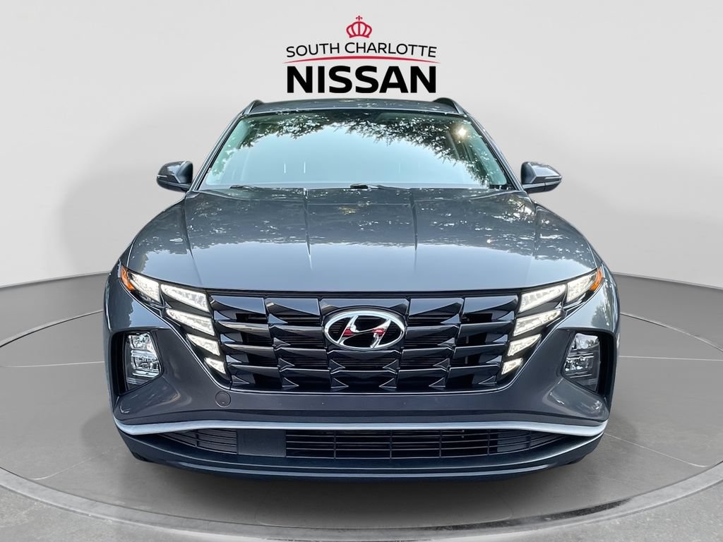Used 2023 Hyundai Tucson SEL FWD image 2