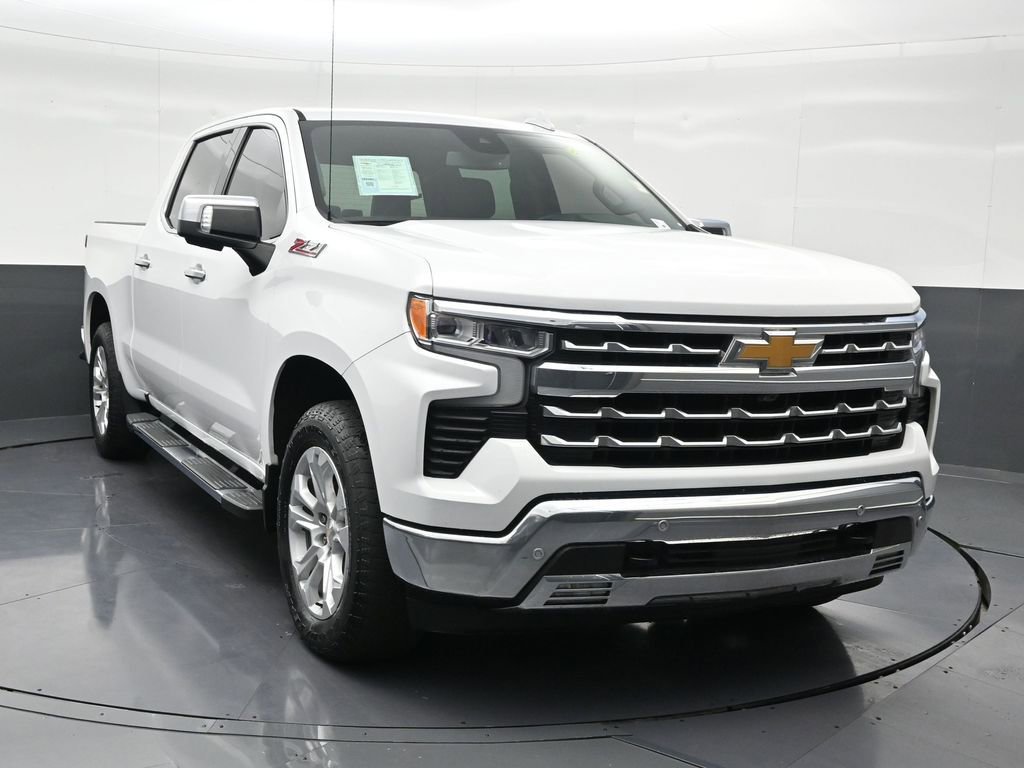Used 2022 Chevrolet Silverado 1500 LTZ w/ Z71 Off-Road Package image 8