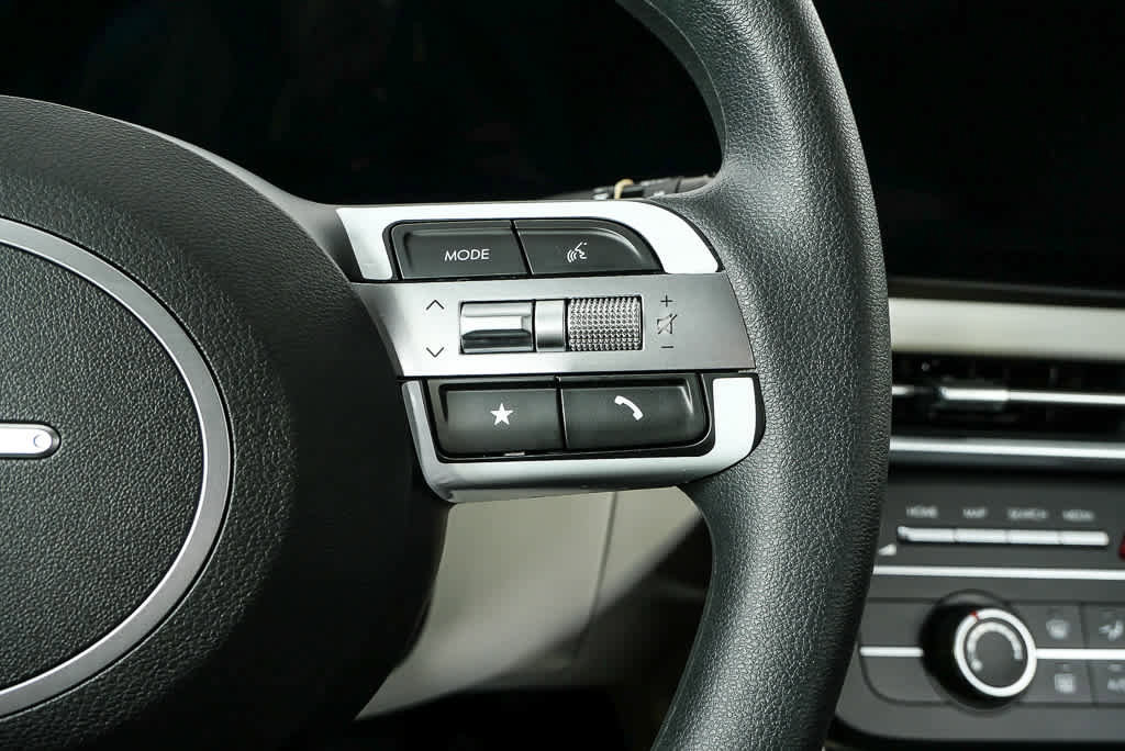 New 2026 Hyundai Tucson SE image 12