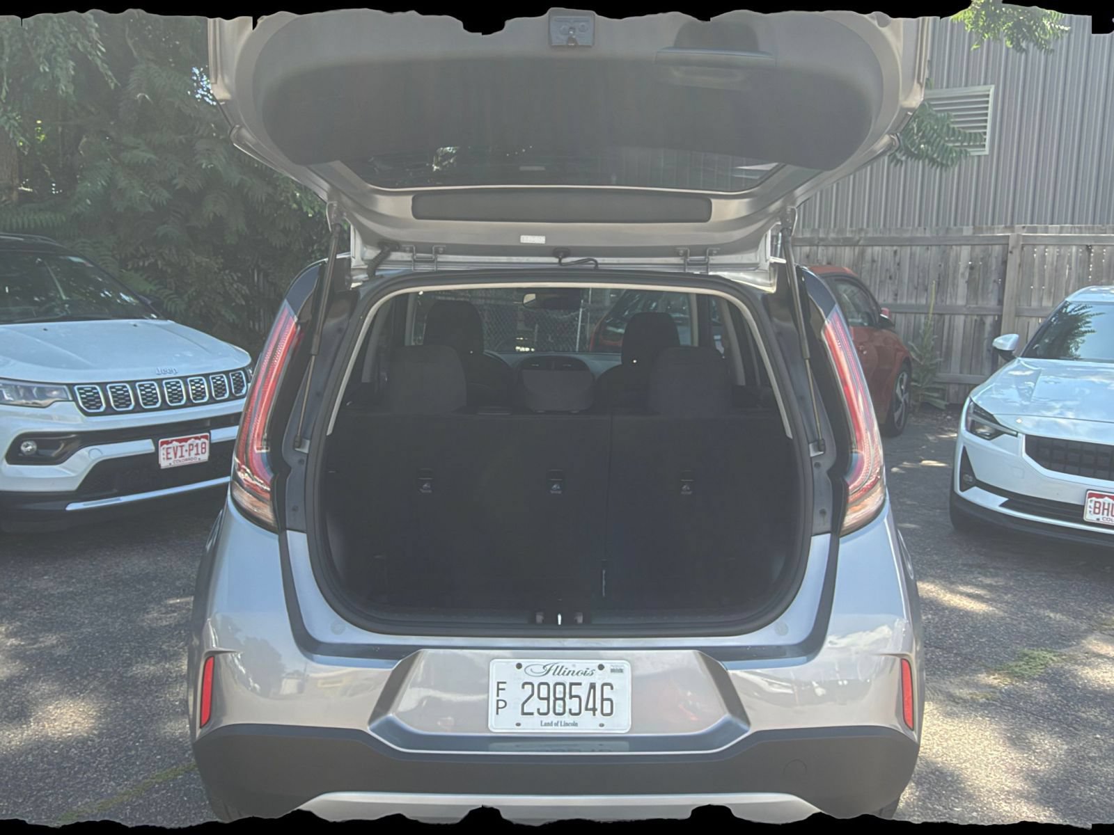 Used 2025 Kia Soul LX w/ LX Technology Package FWD image 28