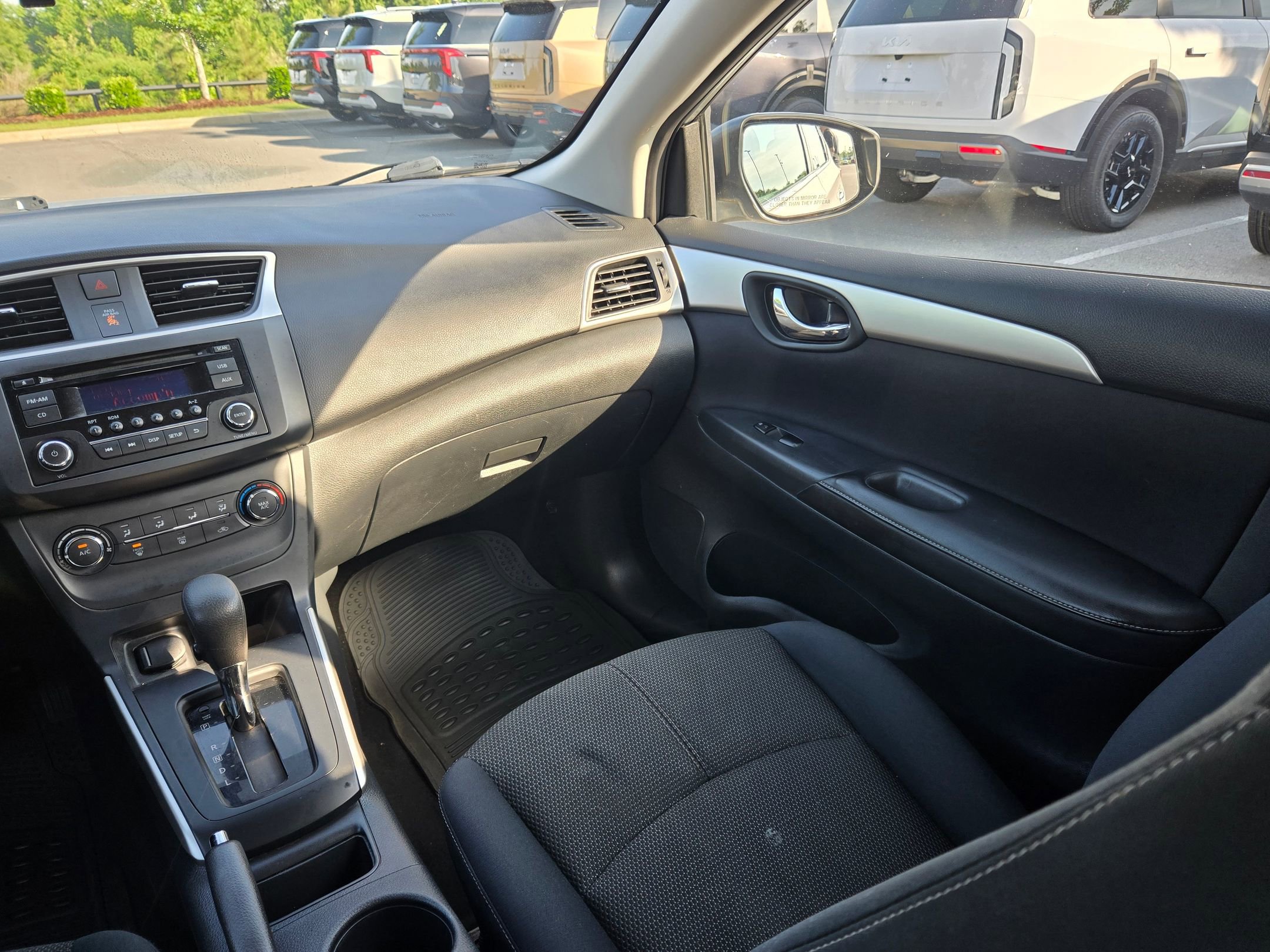 Used 2017 Nissan Sentra S FWD image 11