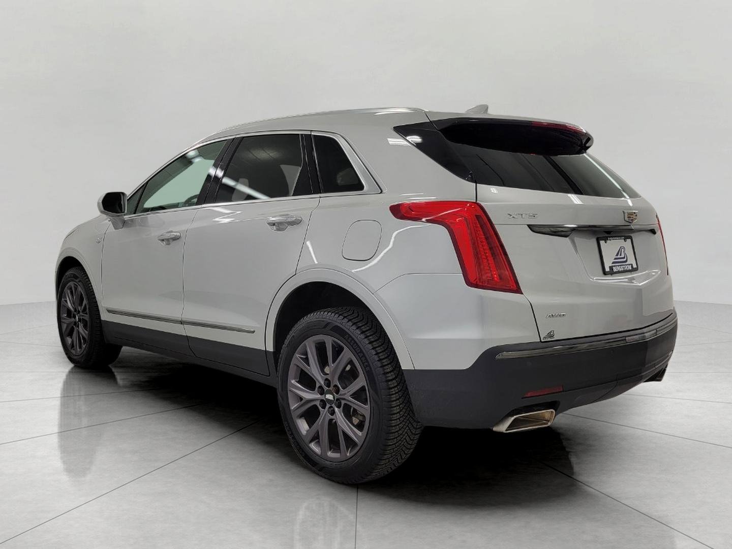 Used 2019 Cadillac XT5 Luxury w/ LPO, Black Ice Package image 21