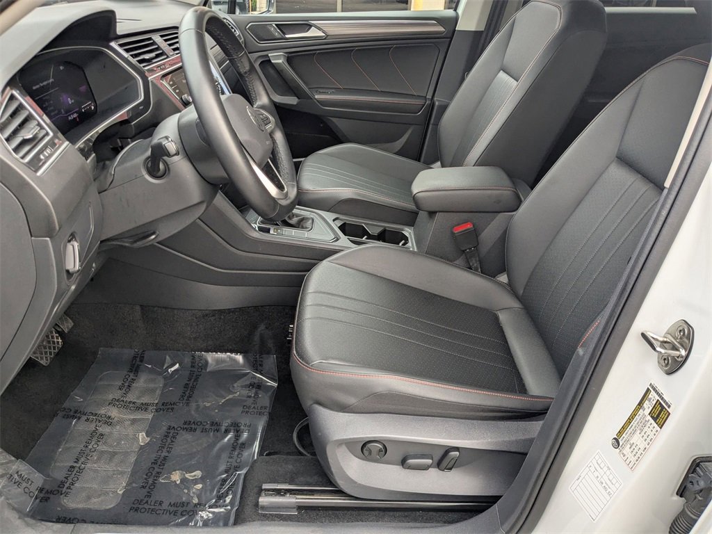 Used 2024 Volkswagen Tiguan Wolfsburg Edition image 20