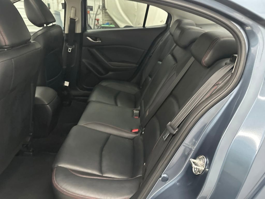Used 2016 MAZDA MAZDA3 i Grand Touring FWD image 19