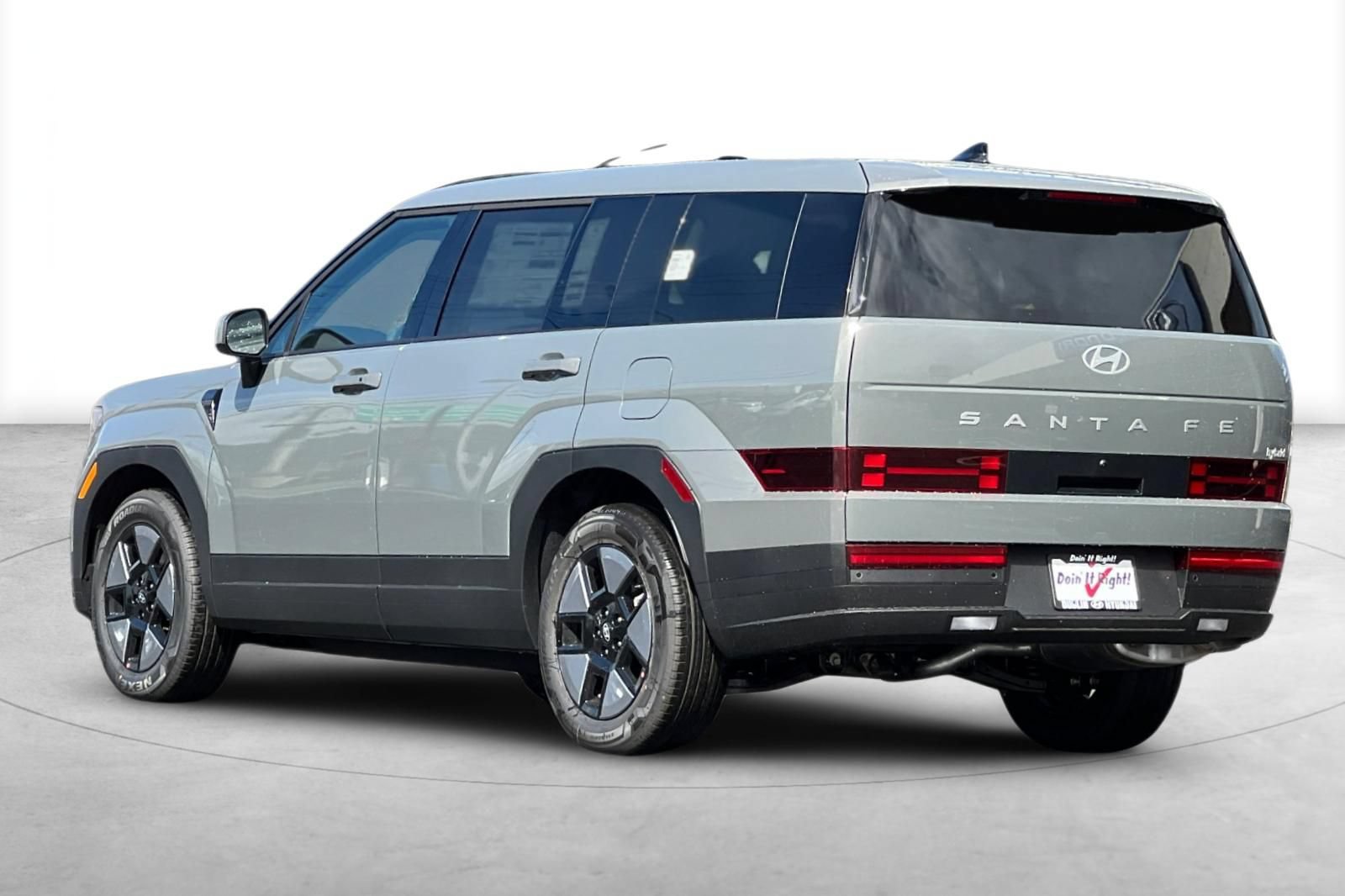 Used 2026 Hyundai Santa Fe SE FWD image 4