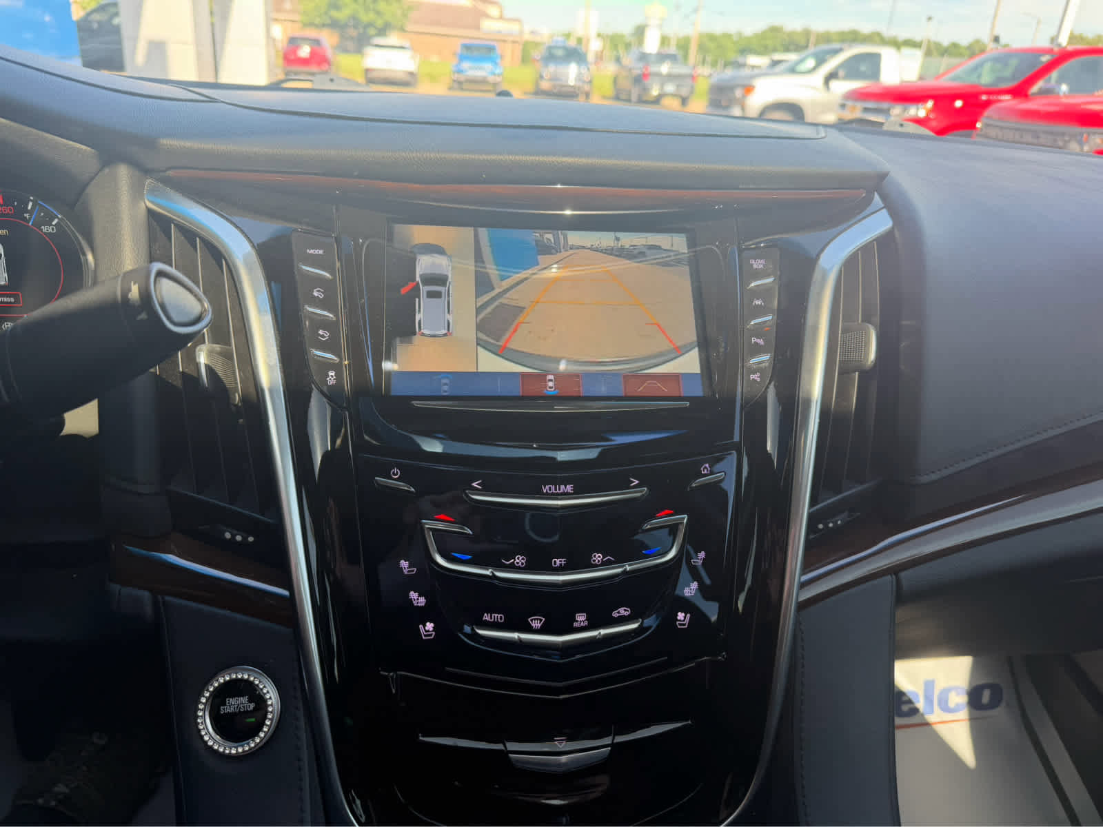 Used 2020 Cadillac Escalade ESV Premium Luxury AWD/4WD image 22