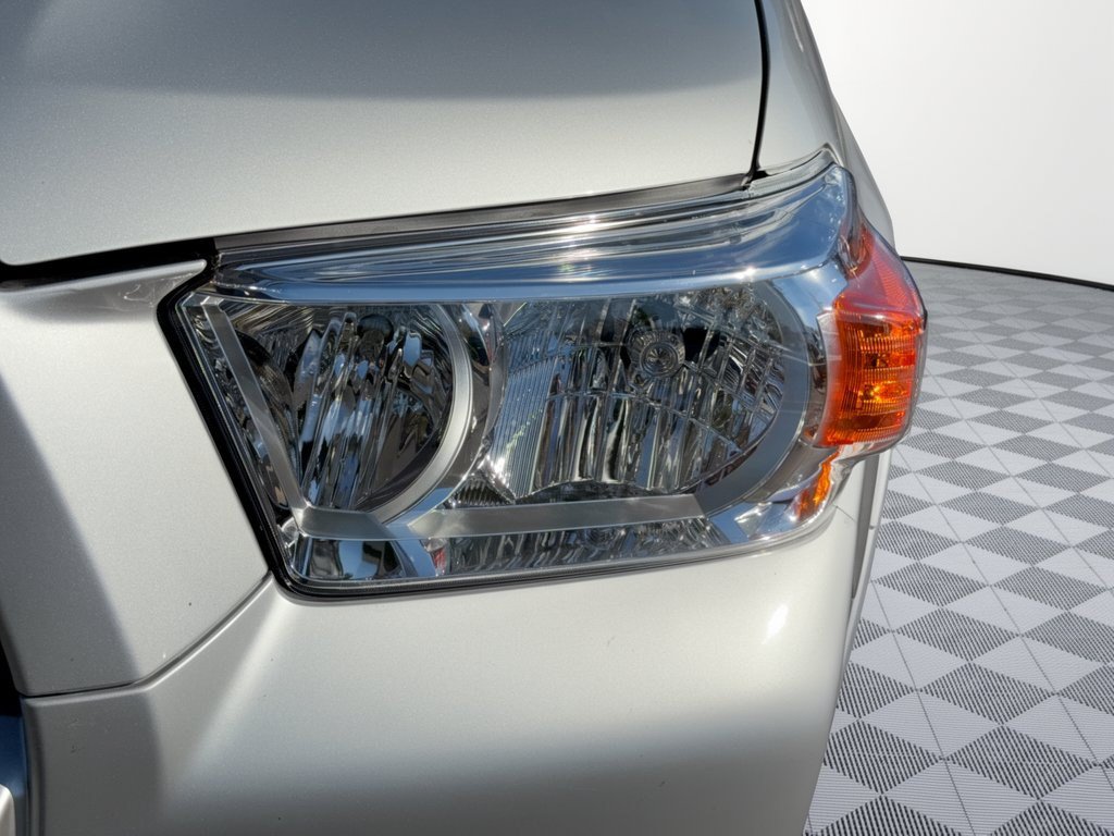 Used 2011 Toyota 4Runner Limited AWD/4WD image 12