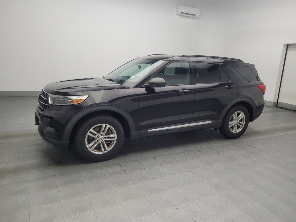 Used 2020 Ford Explorer XLT w/ Class III Trailer Tow Package image 2