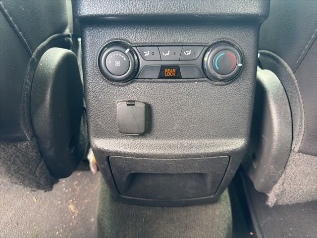 Used 2014 Ford Explorer XLT w/ Equipment Group 202A AWD/4WD image 18