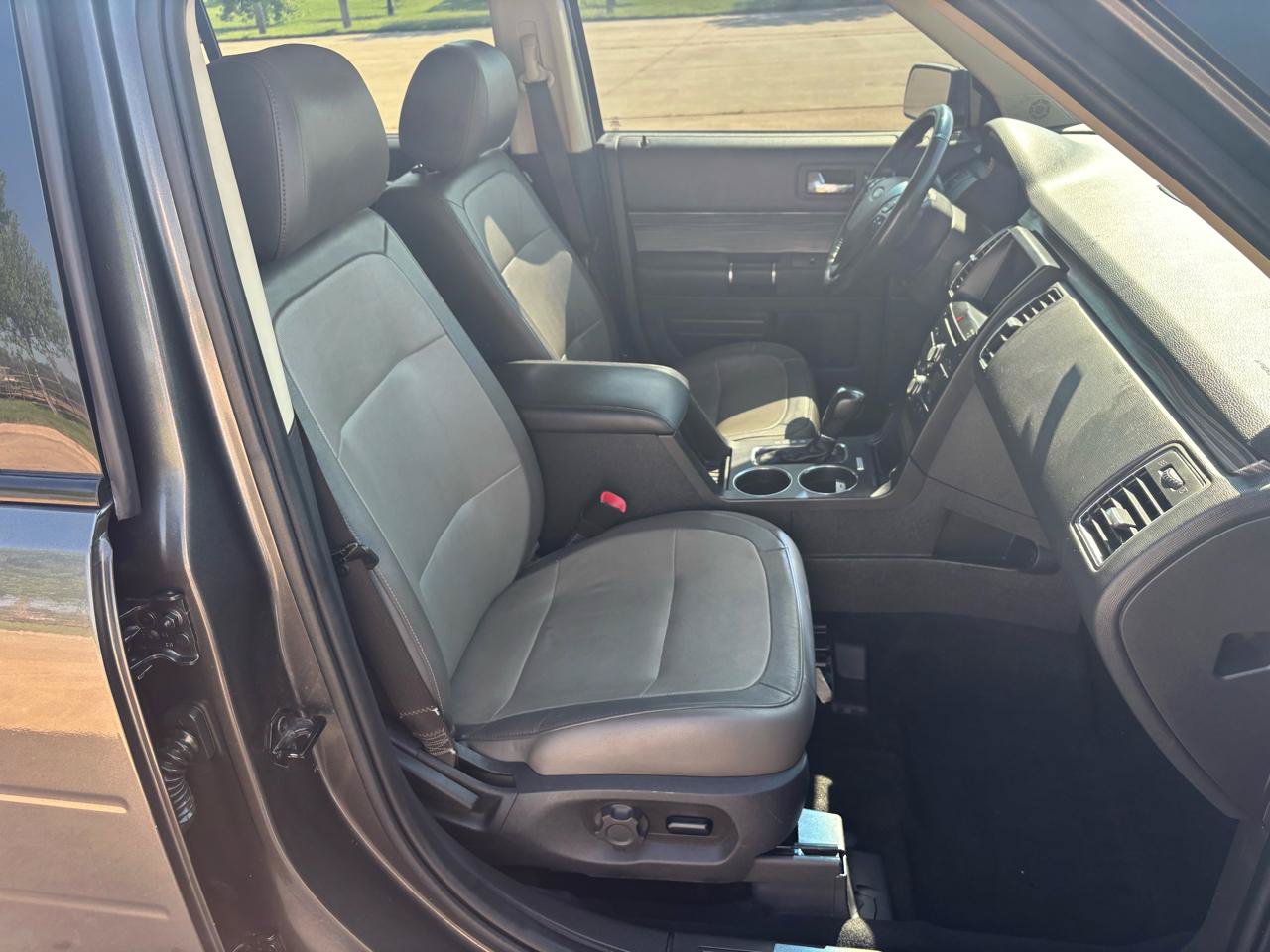 Used 2019 Ford Flex SEL w/ Equipment Group 202A FWD image 8