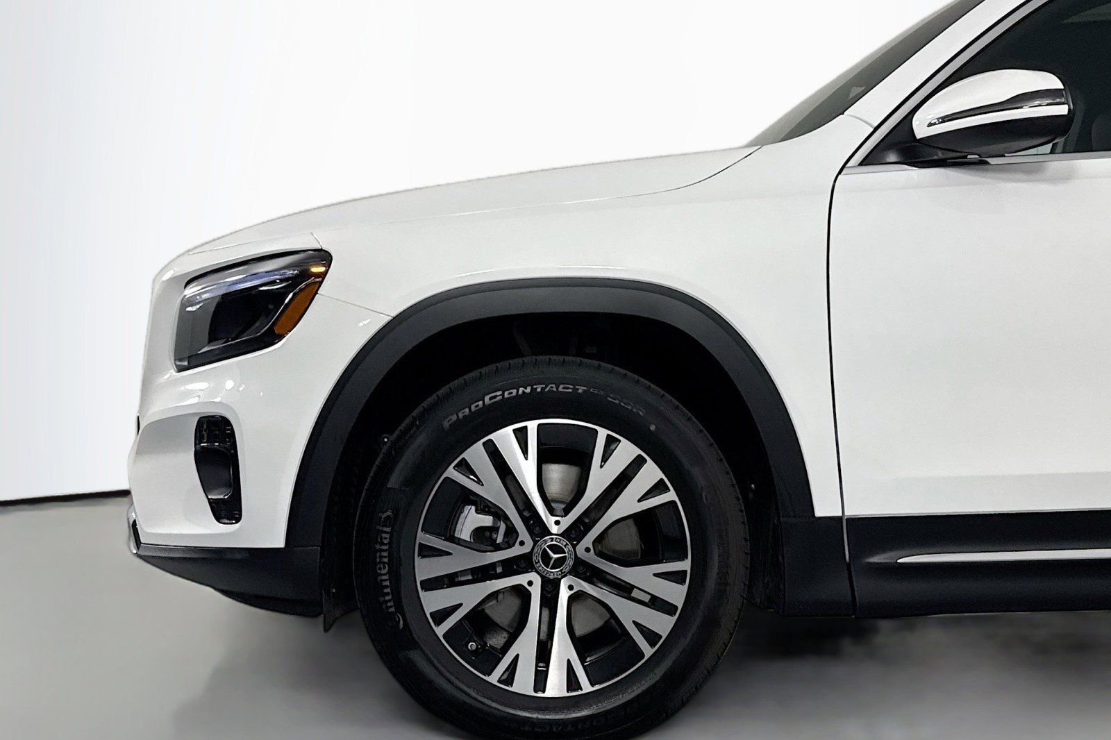 New 2026 Mercedes-Benz GLB 250 image 9