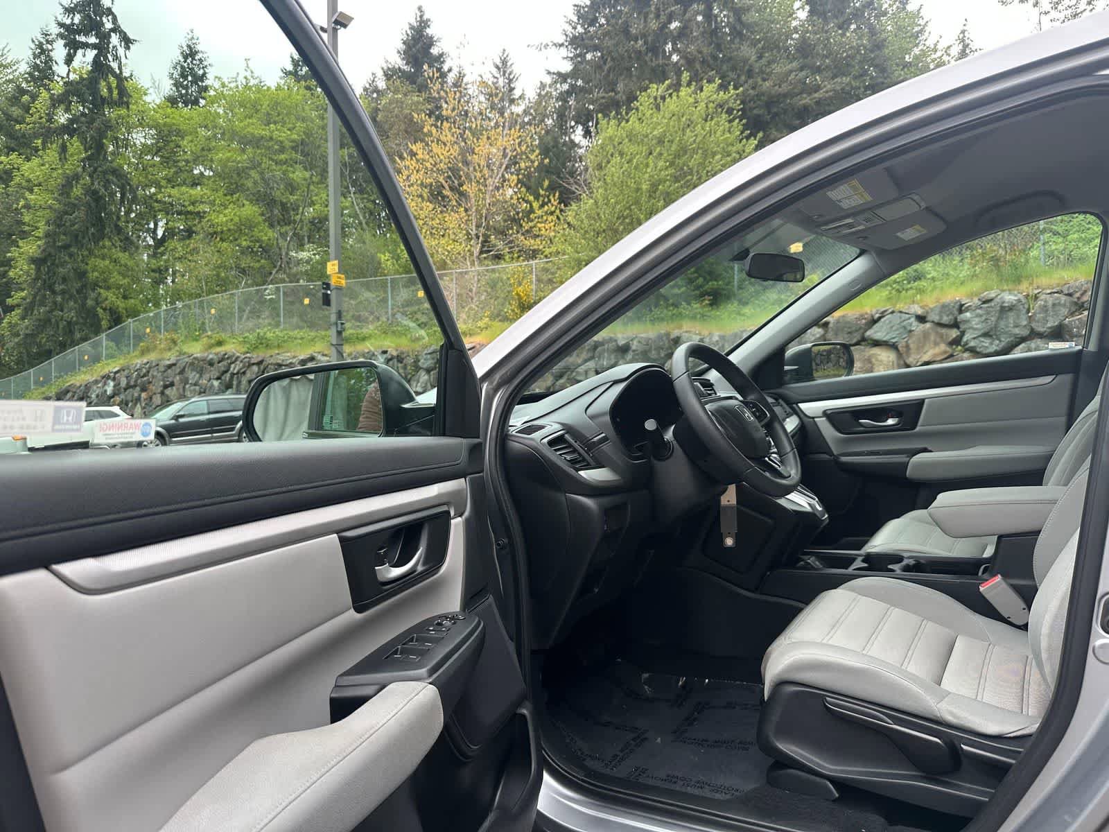 Used 2019 Honda CR-V LX image 18