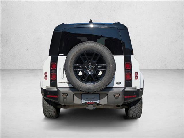 Used 2022 Land Rover Defender 110 X-Dynamic HSE AWD/4WD image 7