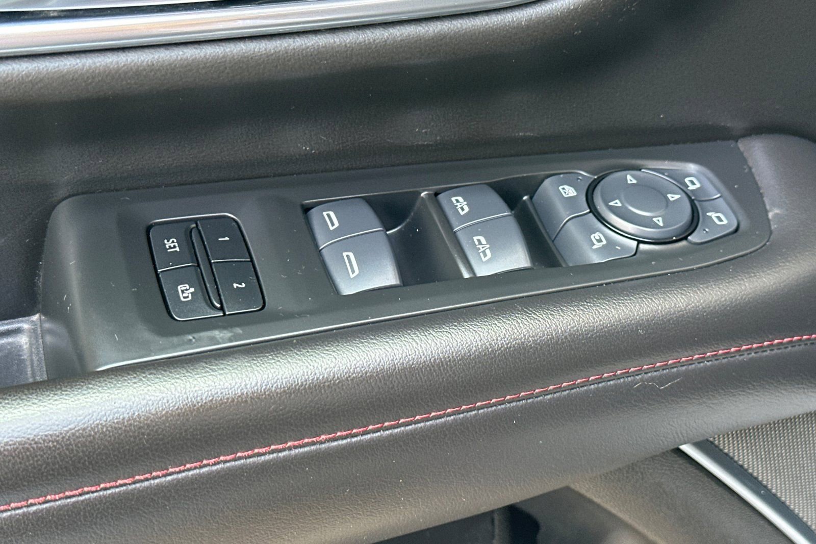 Used 2021 Chevrolet Tahoe RST w/ Luxury Package image 12