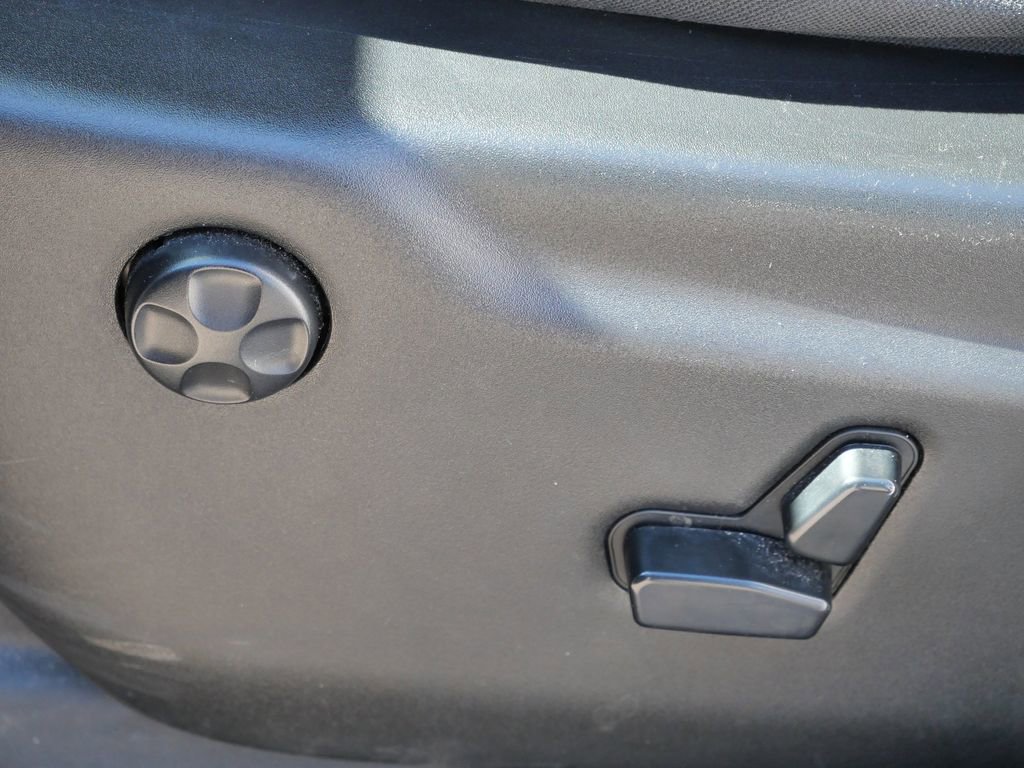 Used 2019 Jeep Grand Cherokee Laredo image 35