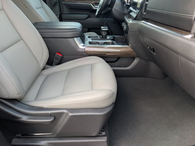 Used 2024 Chevrolet Silverado 1500 RST AWD/4WD image 27