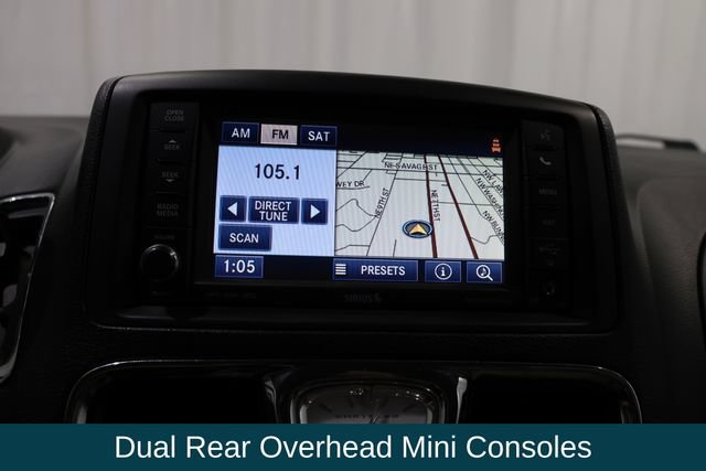 Used 2012 Chrysler Town & Country Limited w/ Luxury Group FWD image 20