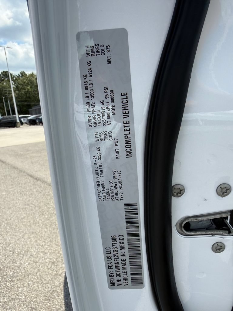 New 2027 RAM 5500 Tradesman w/ Chrome Appearance Group AWD/4WD image 23