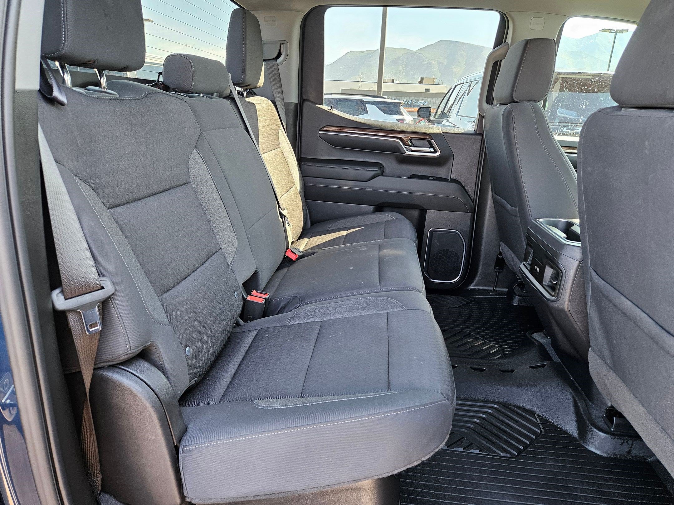 Used 2023 Chevrolet Silverado 1500 LT Trail Boss AWD/4WD image 30