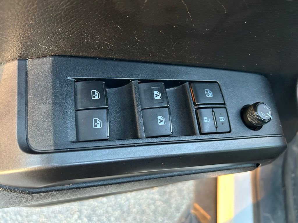 Used 2021 Toyota Tacoma TRD Sport image 16