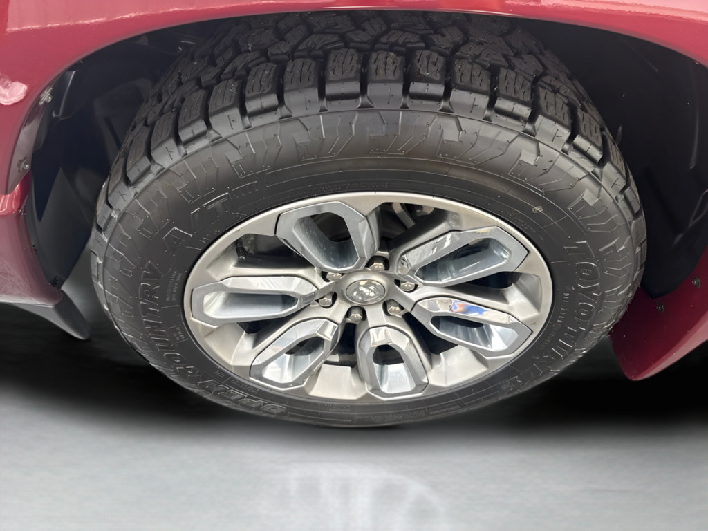 Used 2022 RAM 1500 Laramie AWD/4WD image 14