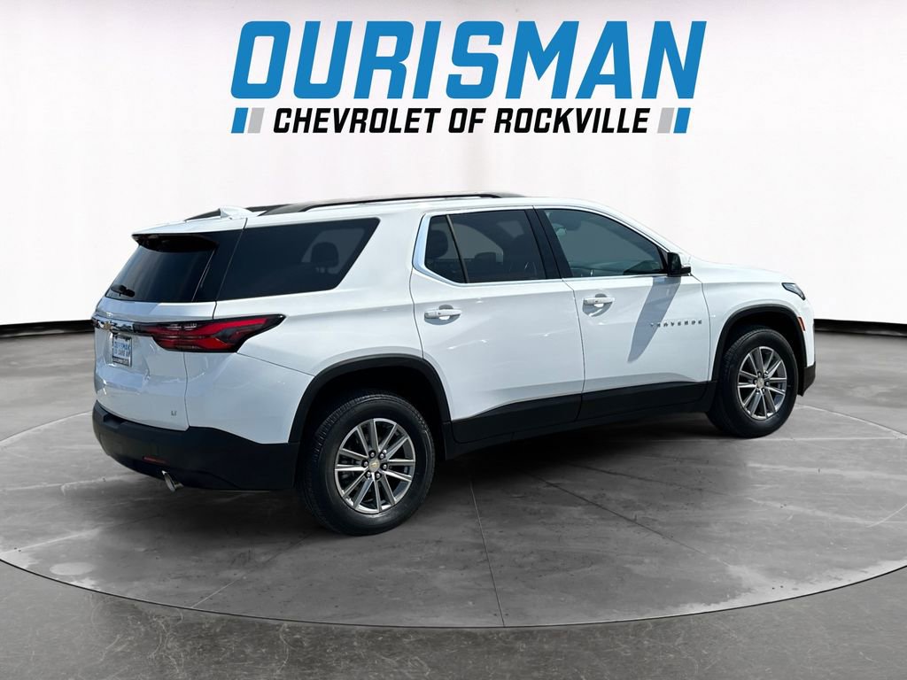 Used 2023 Chevrolet Traverse LT image 6
