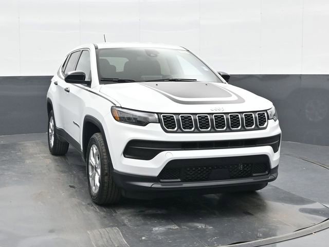 Used 2025 Jeep Compass Sport w/ Mopar Graphics Package