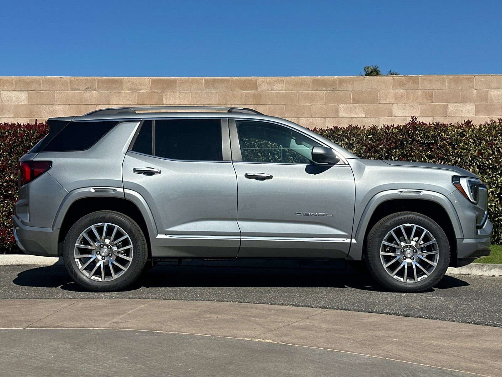 New 2026 GMC Terrain Denali image 3